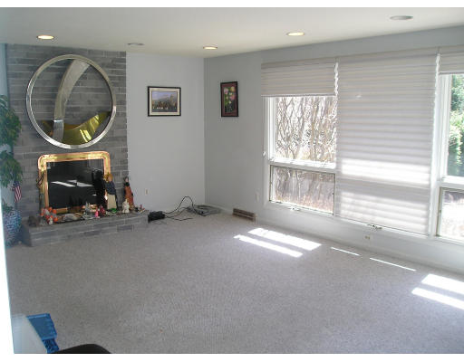 115 Quinnehtuk Road Longmeadow, MA 01106 - Photo 5 of 21