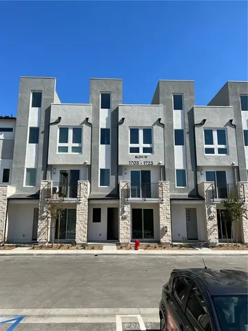 $4,300 | 1715 West Cara Drive, Anaheim, CA 92805