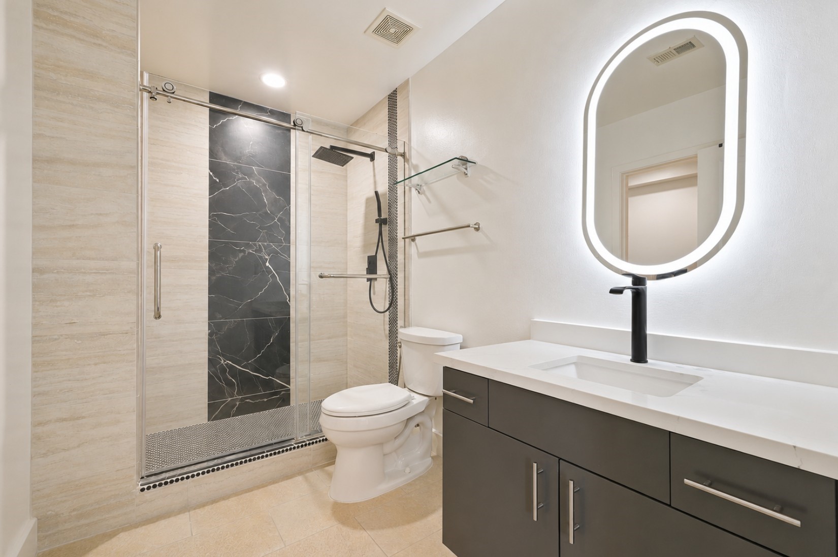 5925 Almeda Road, Unit 12904 Houston, TX 77004 - Photo 8 of 40 A second full bathroom is ready to go