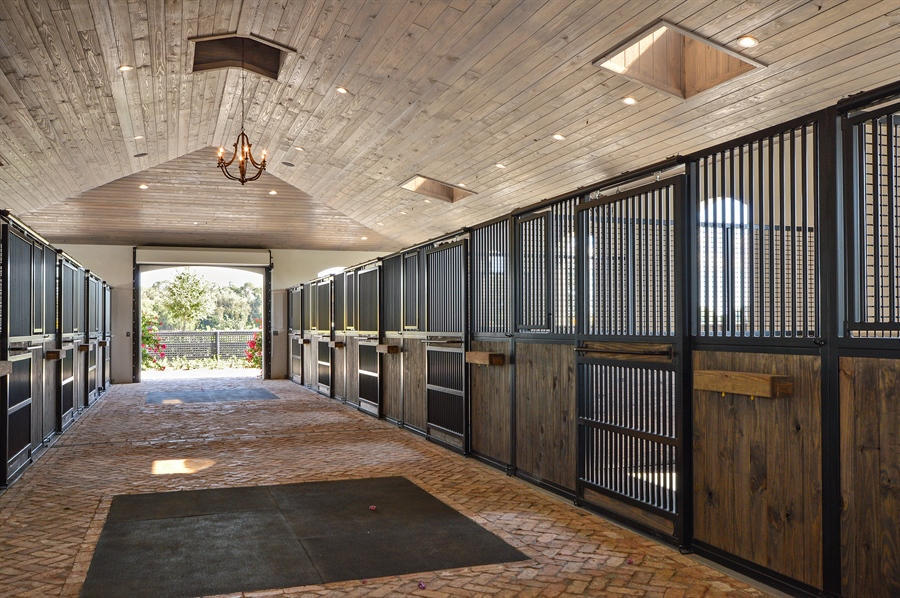 3689 Grand Prix Farms Road Wellington, FL 33414 - Photo 2 of 13 3689GrandPrixFarmsDr_vht_viewer_2003