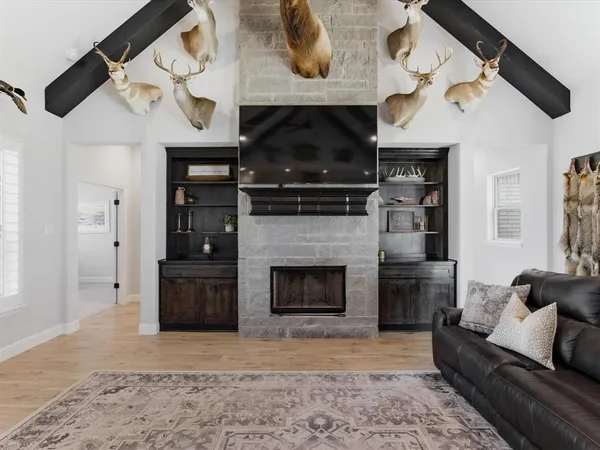 $599,000 | 695 Winkler Way, Springtown, TX 76082