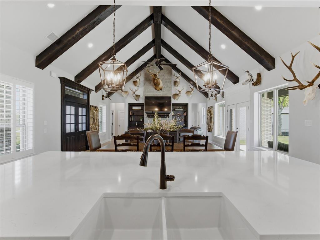 695 Winkler Way Springtown, TX 76082 - Photo 15 of 40