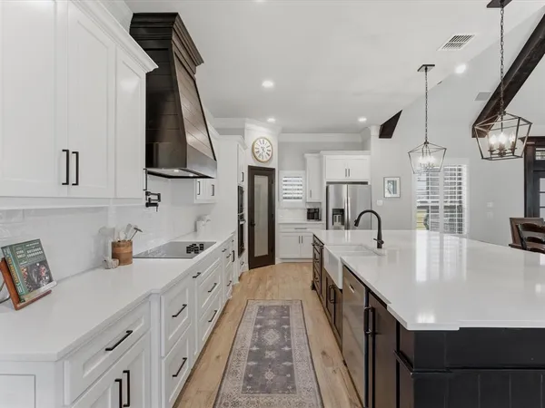 $599,000 | 695 Winkler Way, Springtown, TX 76082