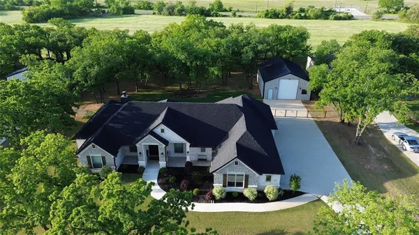 $599,000 | 695 Winkler Way, Springtown, TX 76082