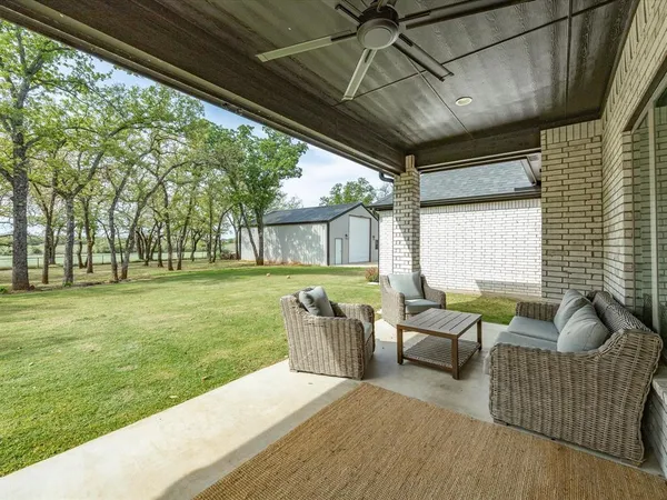 $599,000 | 695 Winkler Way, Springtown, TX 76082