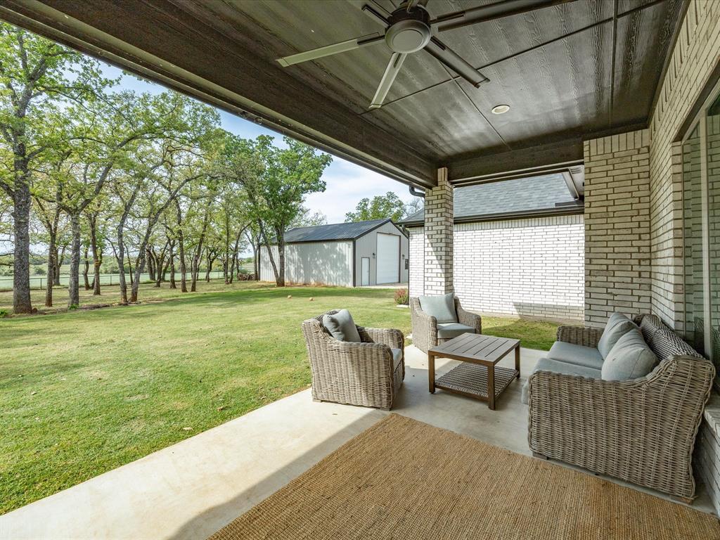 695 Winkler Way Springtown, TX 76082 - Photo 6 of 40