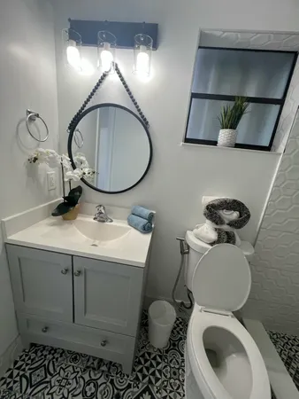 $2,100 | 4791 Elmhurst Road, Unit B, West Palm Beach, FL 33417