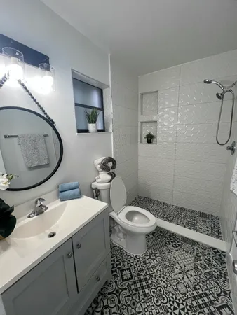 $2,100 | 4791 Elmhurst Road, Unit B, West Palm Beach, FL 33417