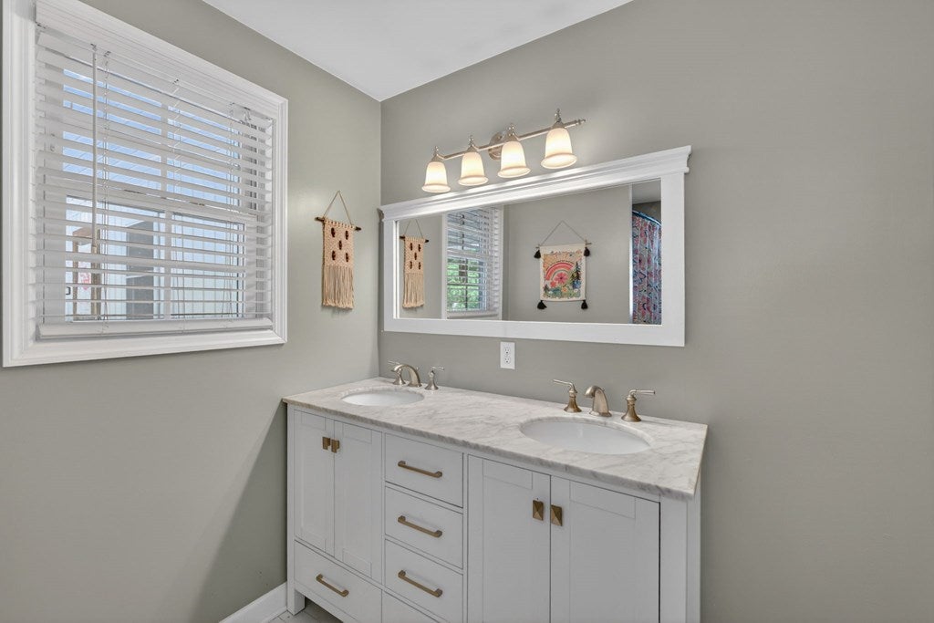 2667 South Constitution Route Dillwyn, VA 23936 - Photo 15 of 48 Gallery Image 15