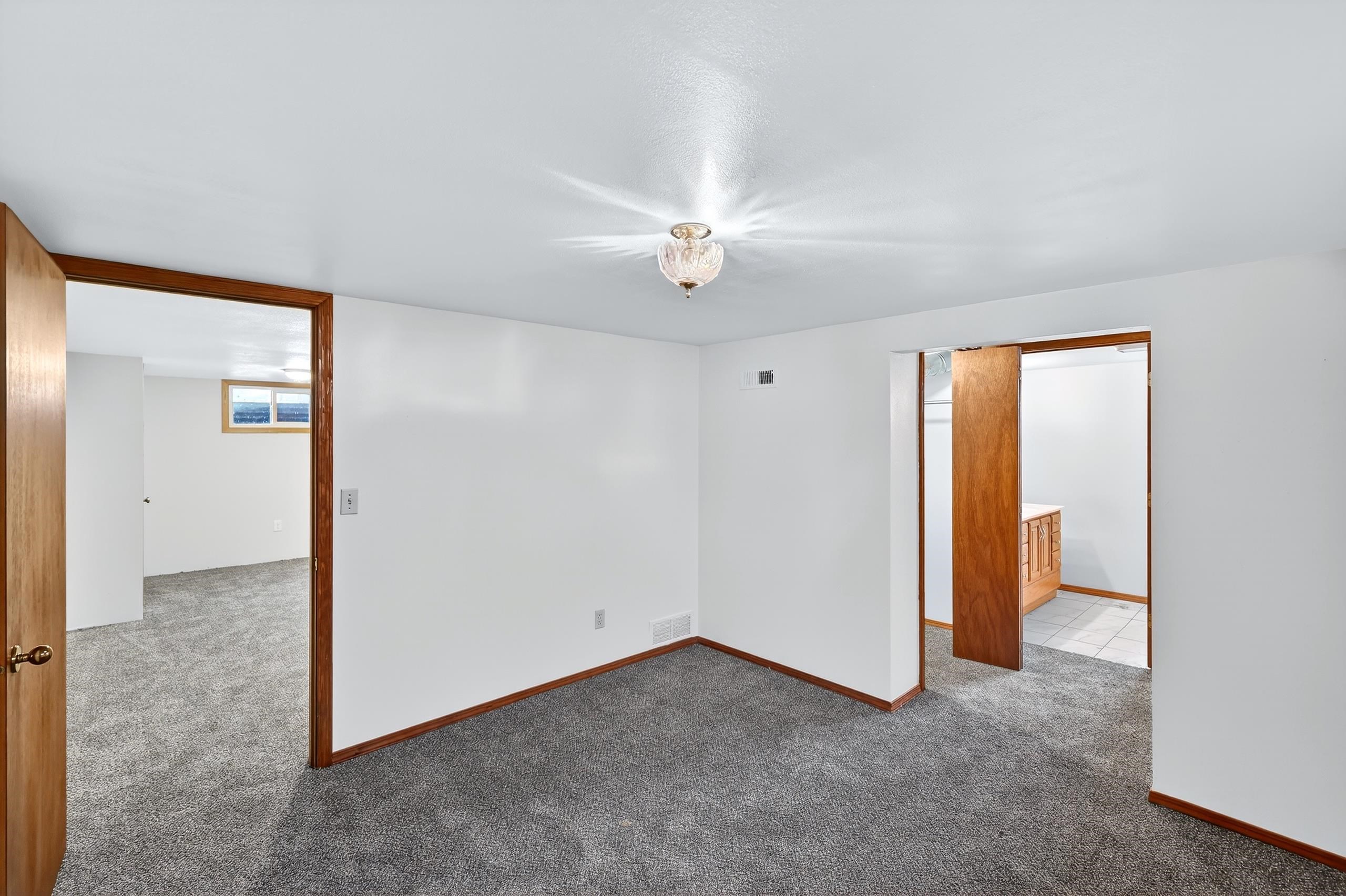 2803 West Queen Avenue Spokane, WA 99205 - Photo 22 of 50