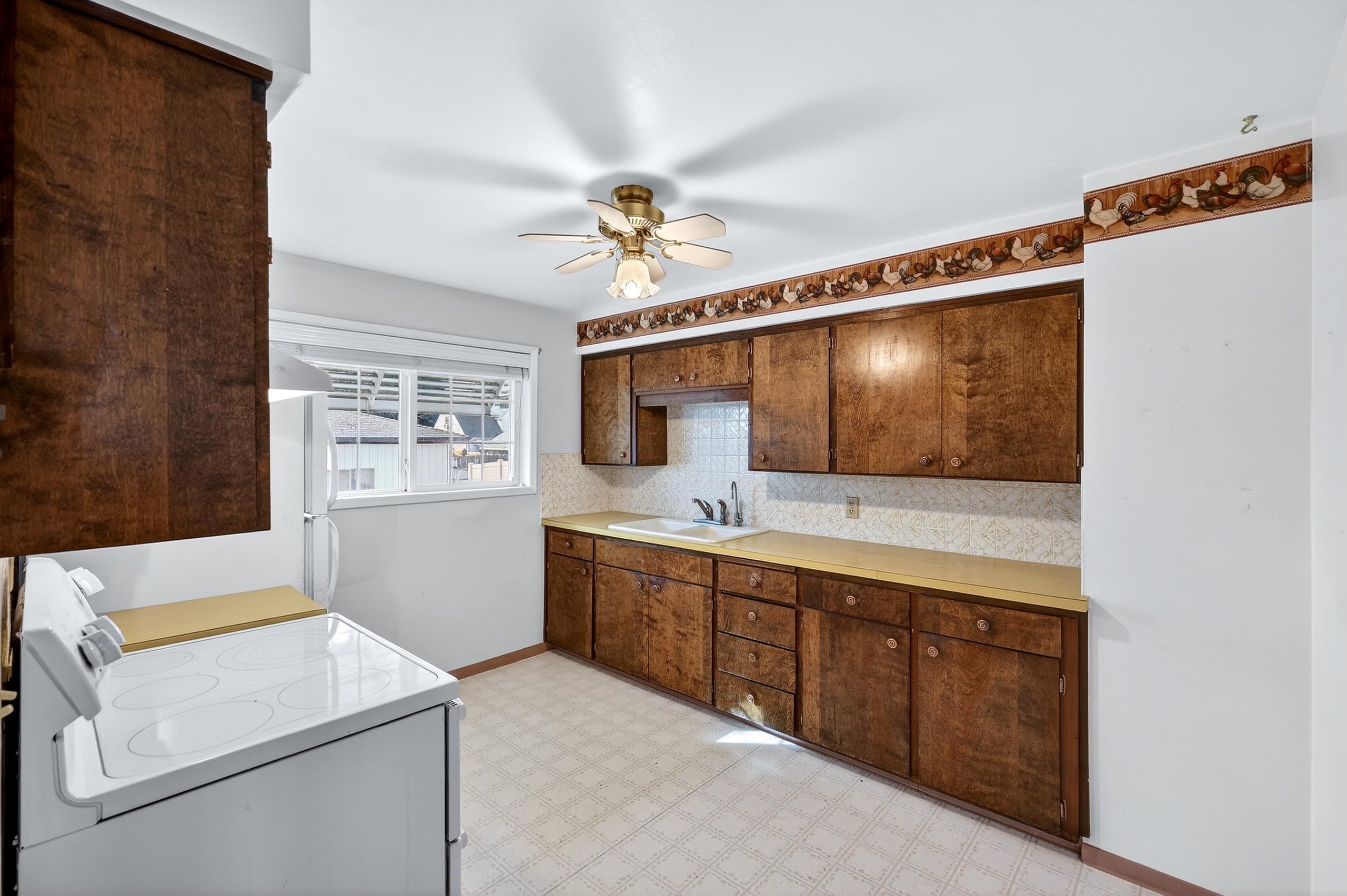 2803 West Queen Avenue Spokane, WA 99205 - Photo 8 of 50