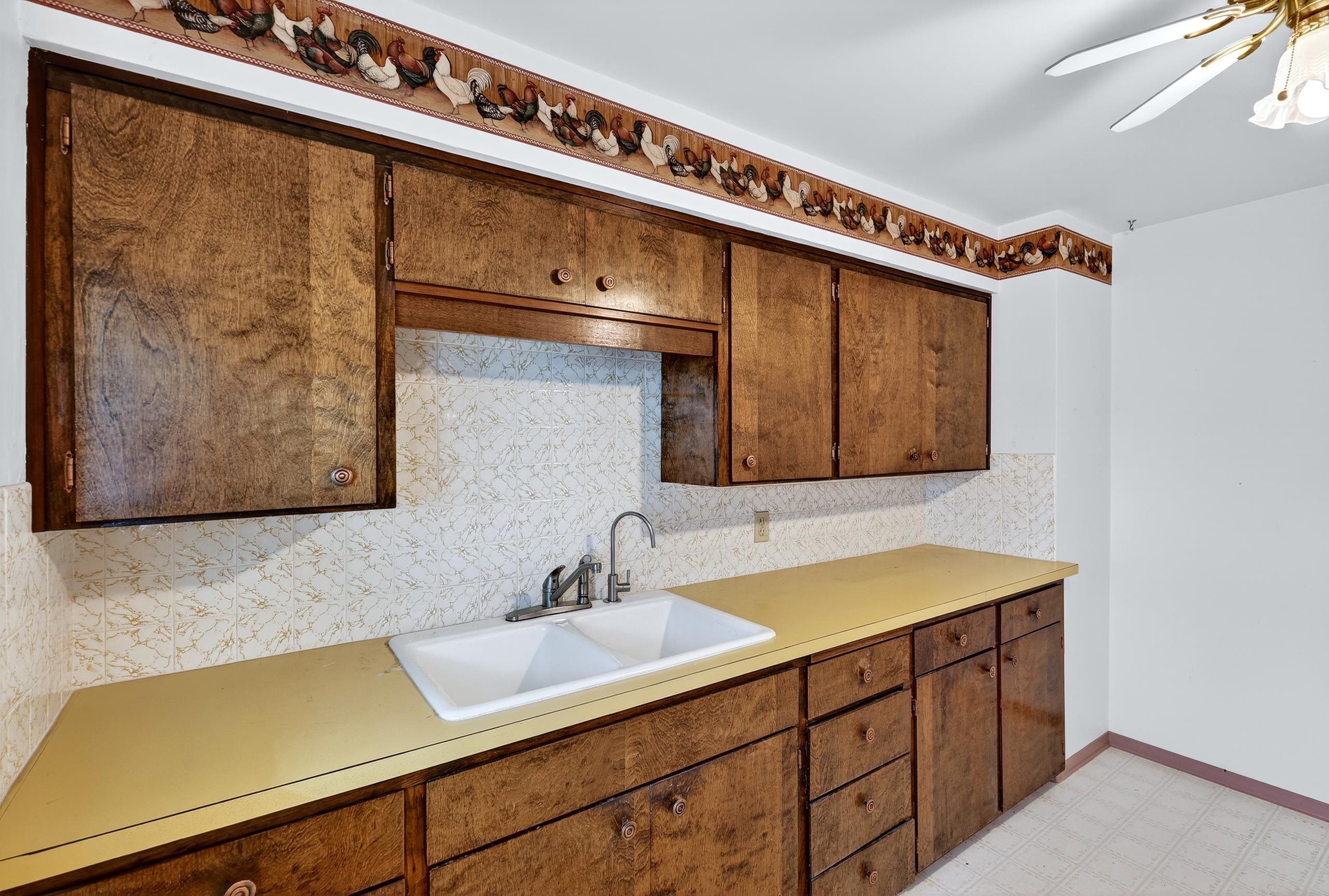 2803 West Queen Avenue Spokane, WA 99205 - Photo 9 of 50