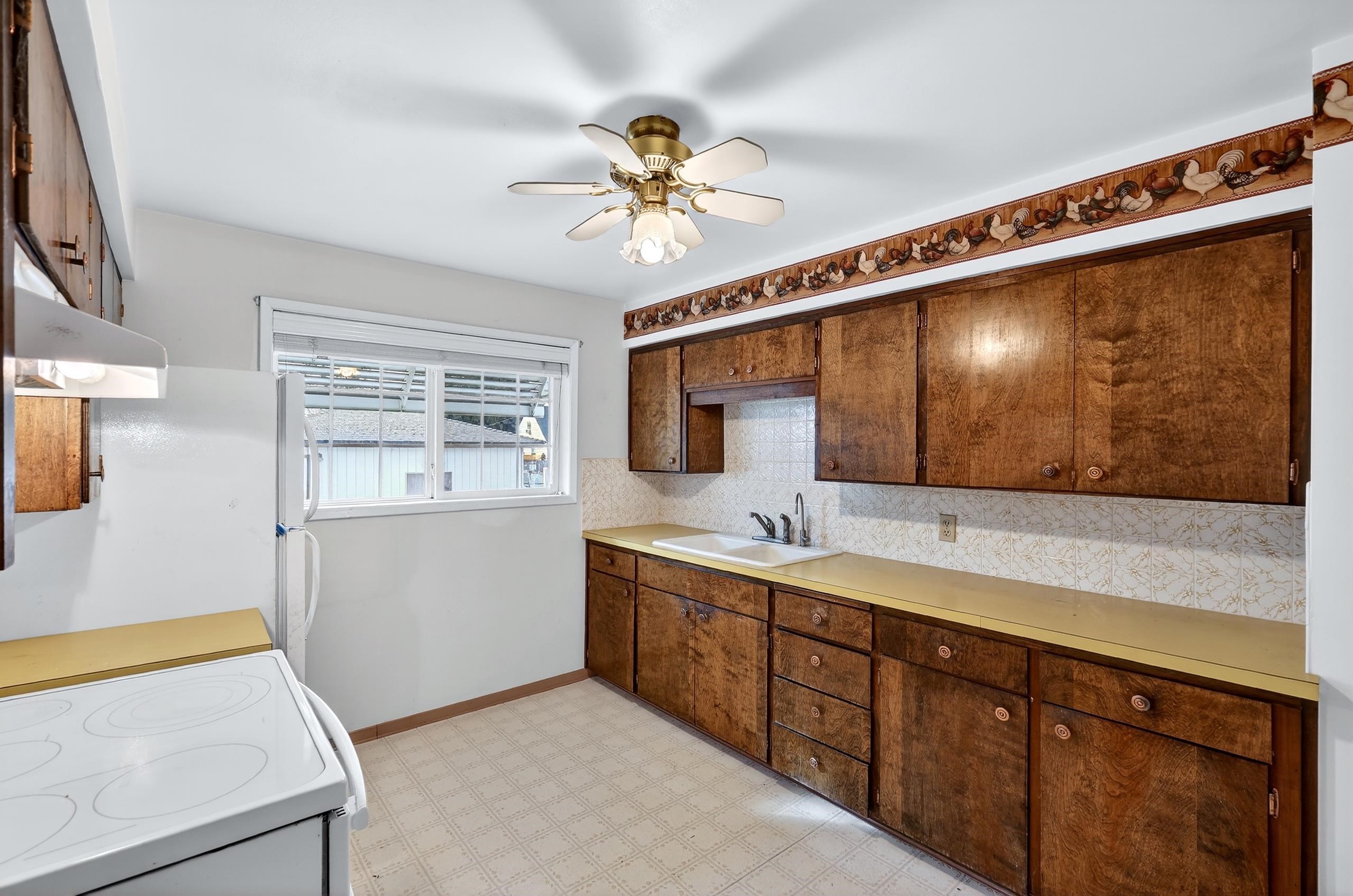 2803 West Queen Avenue Spokane, WA 99205 - Photo 10 of 50