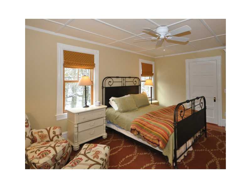 87 Malbone Road Newport, RI 02840 - Photo 20 of 24 Master Bedroom.