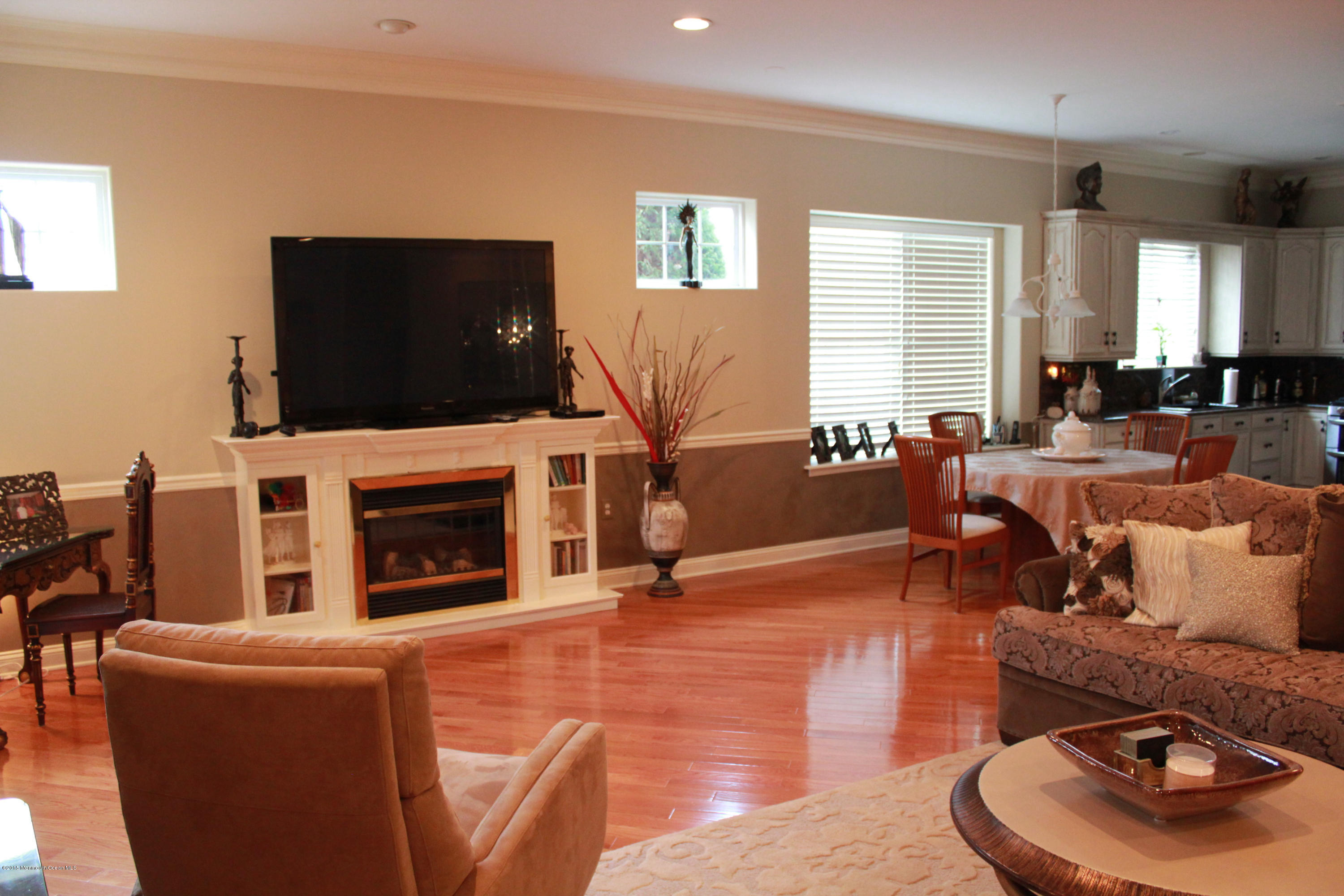 45 Congressional Road Jackson, NJ 08527 - Photo 13 of 74 Great room towards fireplace