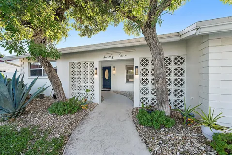 $765,000 | 77 Holly Circle, Tequesta, FL 33469