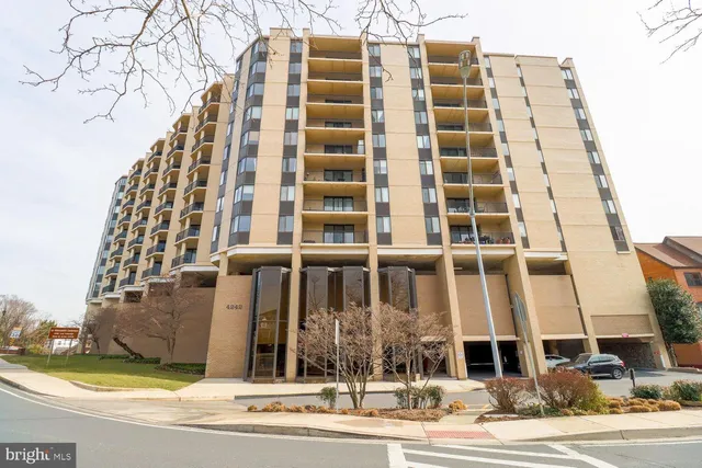 $179,900 | 4242 East W Highway, Unit 417, Chevy Chase, MD 20815