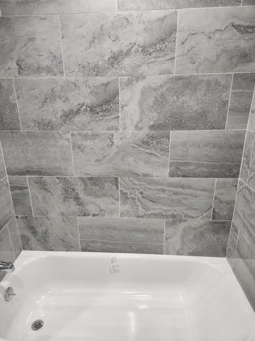 $395,000 | 844 West 51st Place, Chicago, IL 60609