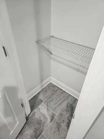 $395,000 | 844 West 51st Place, Chicago, IL 60609