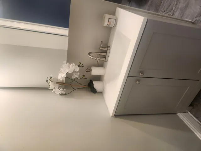 $395,000 | 844 West 51st Place, Chicago, IL 60609