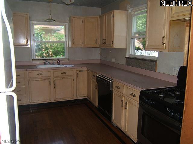 3433 Ormond Road Cleveland, OH 44118 - Photo 6 of 20 Gallery Image 6