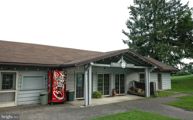 $5,500 | 32 Bavarian Rhododendron, Terra Alta, WV 26764