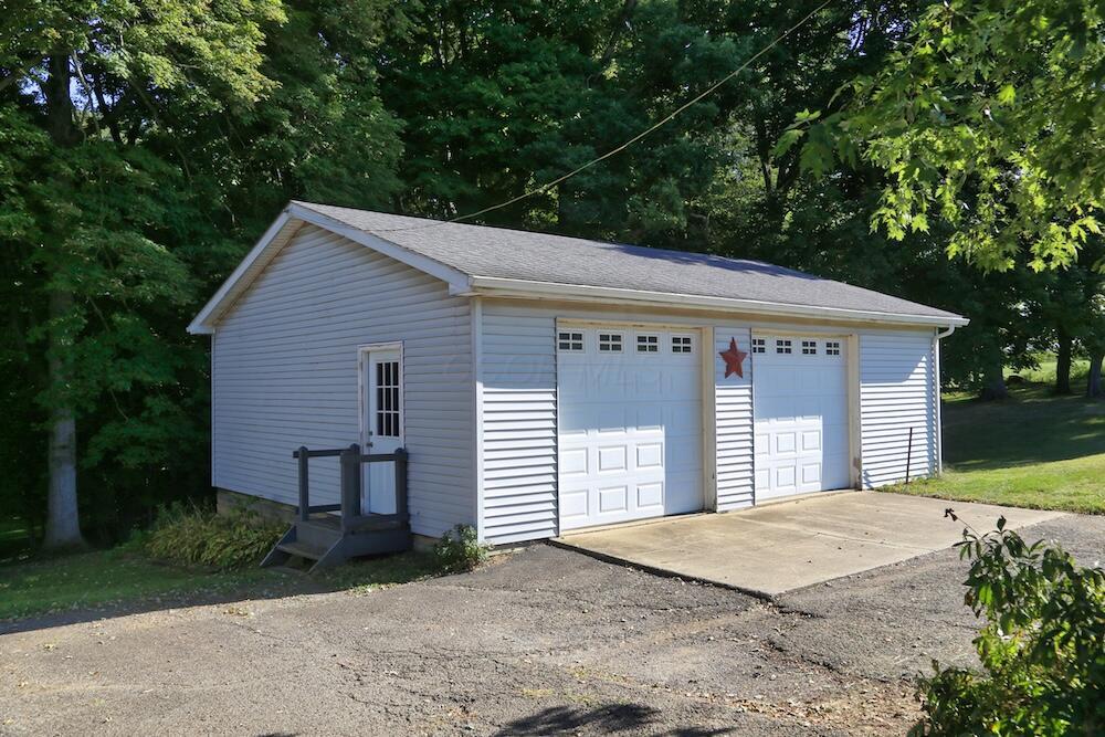 21359 Newcastle Road Gambier, OH 43022 - Photo 3 of 31 IMG_9505