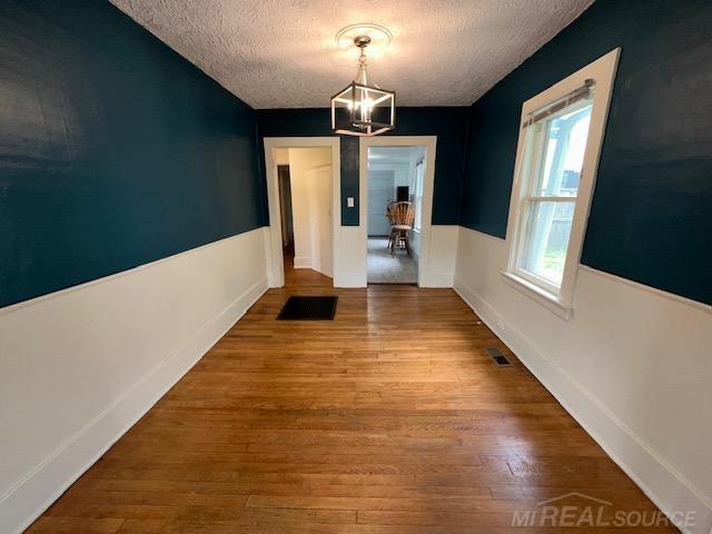 299 Morton Street Romeo, MI 48065 - Photo 8 of 24 50145021-3484b885-64bd-4f03-b3cd-6e18a3d1bf16.JPG