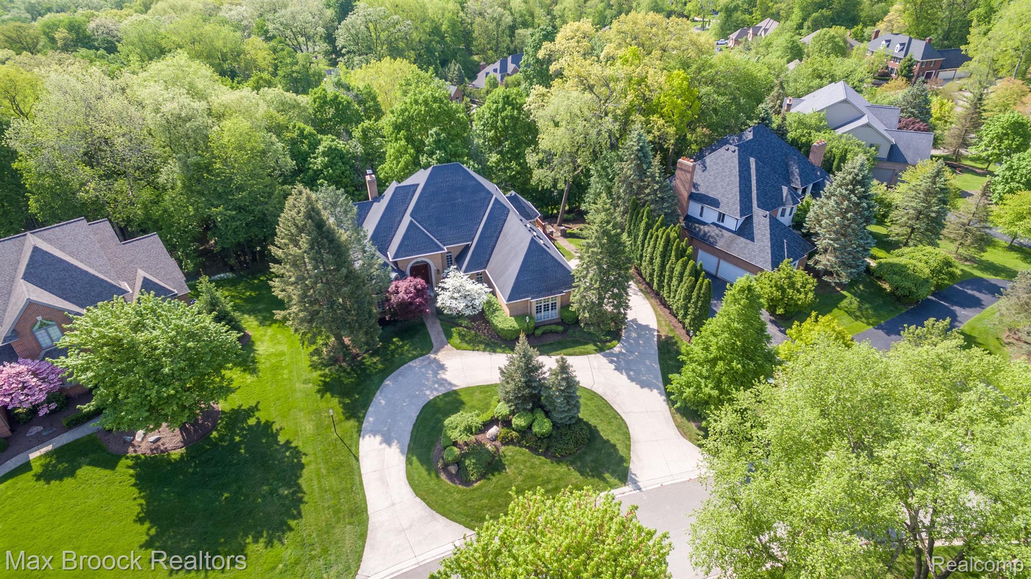 1720 Archers Pointe Rochester, MI 48306 - Photo 54 of 58 Gallery Image 54