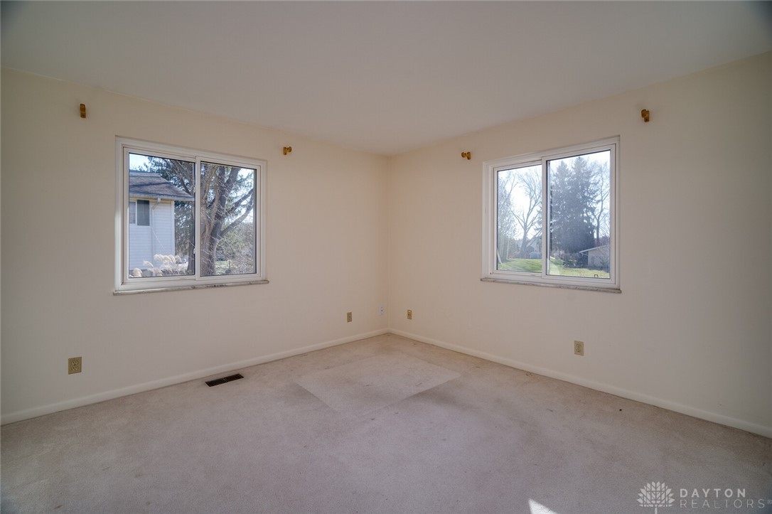 1635 Ambridge Road Centerville, OH 45459 - Photo 41 of 49 Gallery Image 41