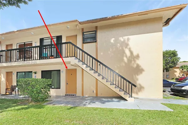 $2,200 | 2530 West 67th Place, Unit 1129, Hialeah, FL 33016