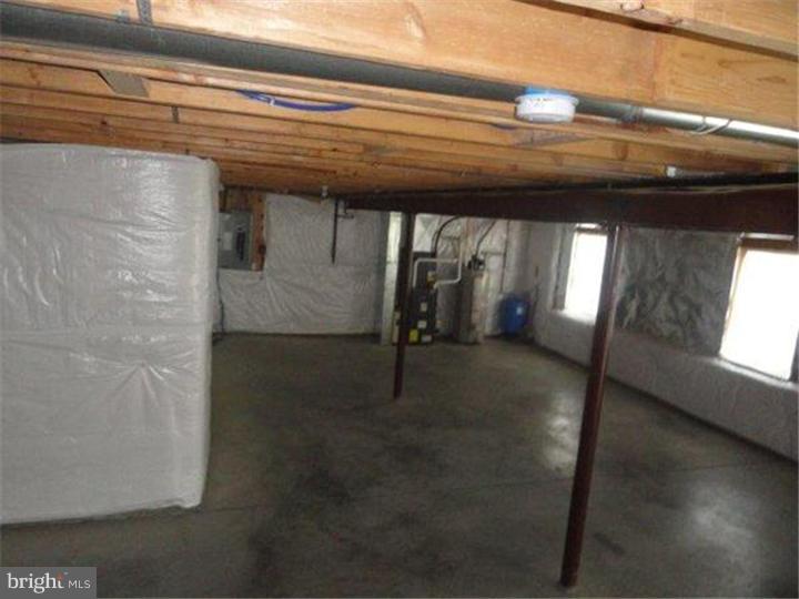 922 Kulp Road Perkiomenville, PA 18074 - Photo 2 of 11 Gallery Image 2