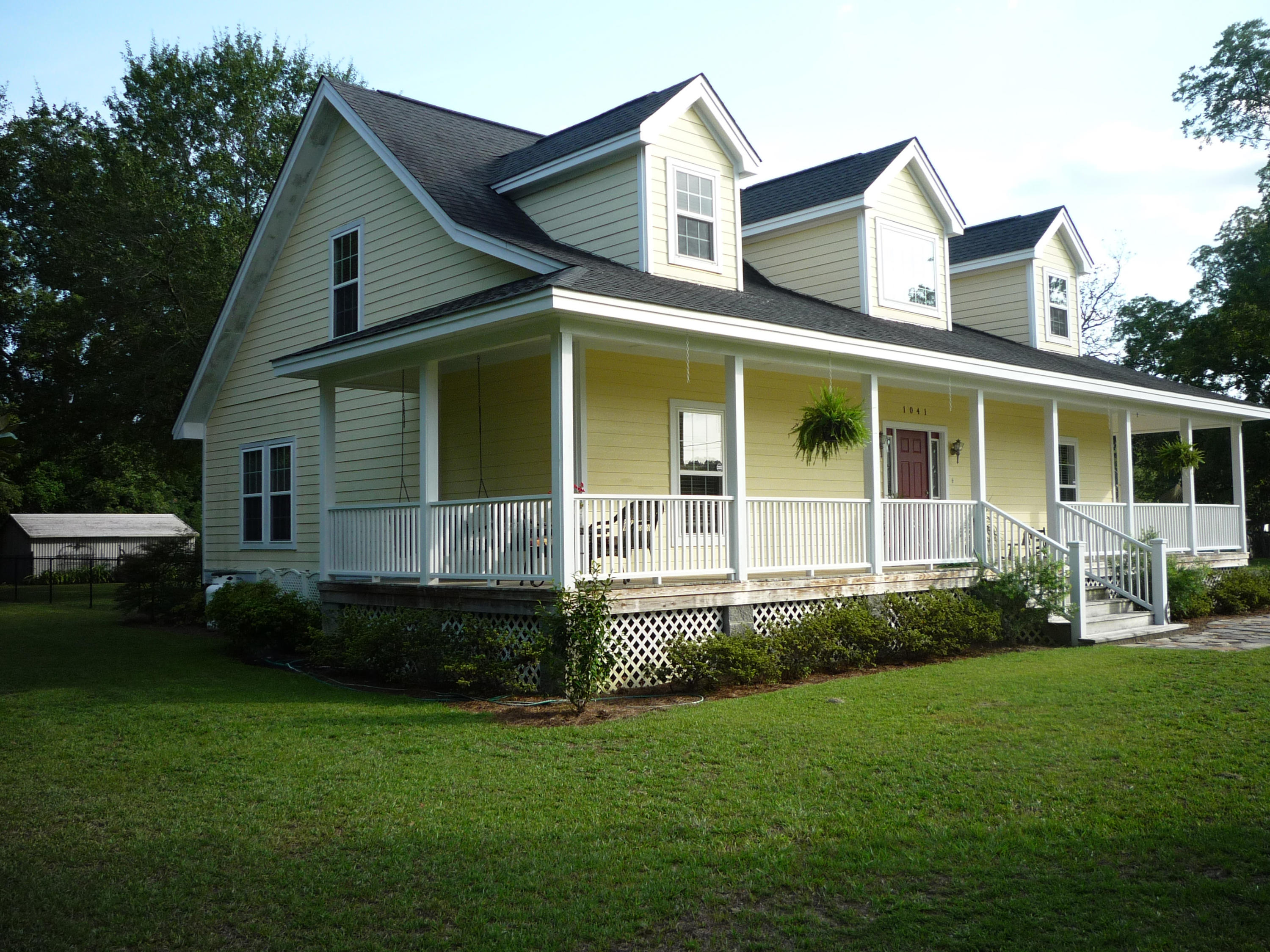 1041 Hiers Corner Road Walterboro, SC 29488 - Photo 5 of 44 P1030437