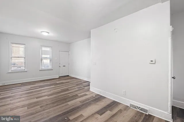 $135,000 | 4 Lower Oak Street, Wilmington, DE 19805