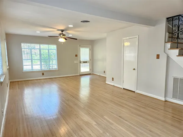 $2,195 | 2049 Sheridan Street, Houston, TX 77030