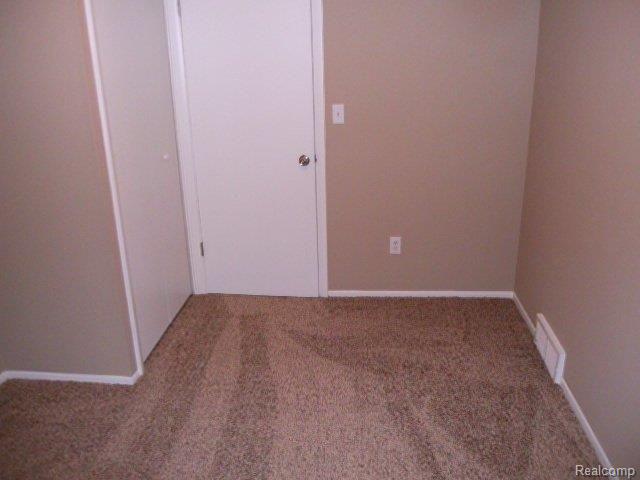 30083 Merrick Warren, MI 48092 - Photo 9 of 13 merrick 009.JPG