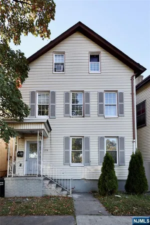 $600,000 | 198 Glenwood Avenue, Bloomfield, NJ 07003