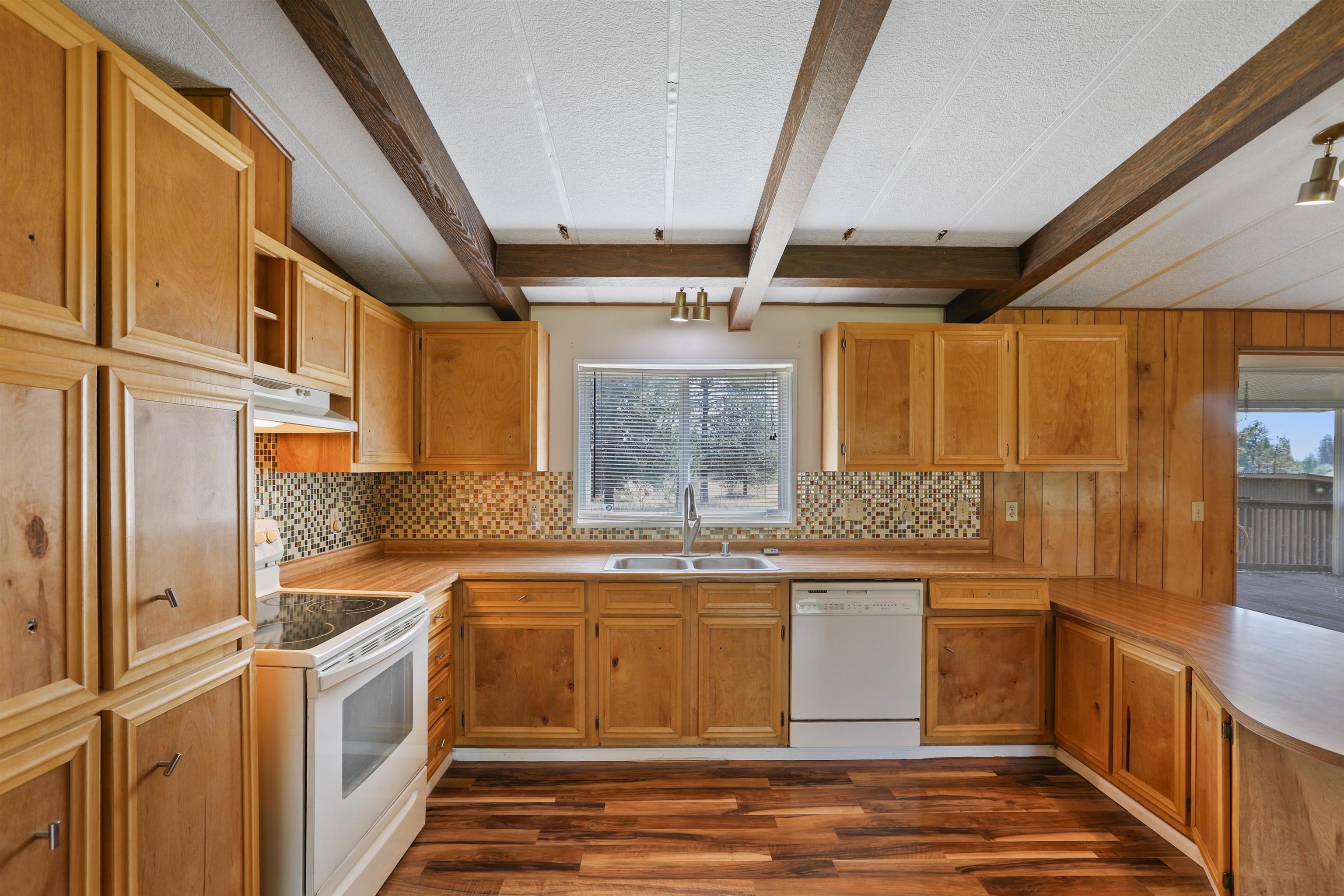 14615 West Lance Hill Road Cheney, WA 99004 - Photo 3 of 26
