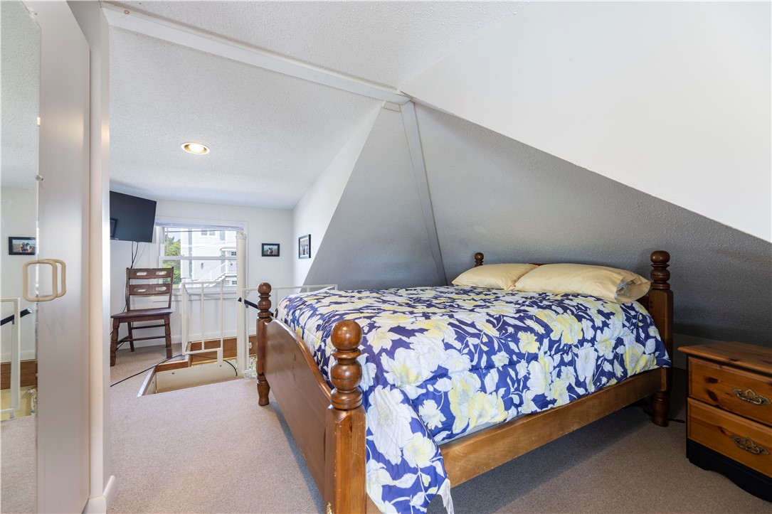 2 Uzzi Avenue Westerly, RI 02891 - Photo 12 of 22