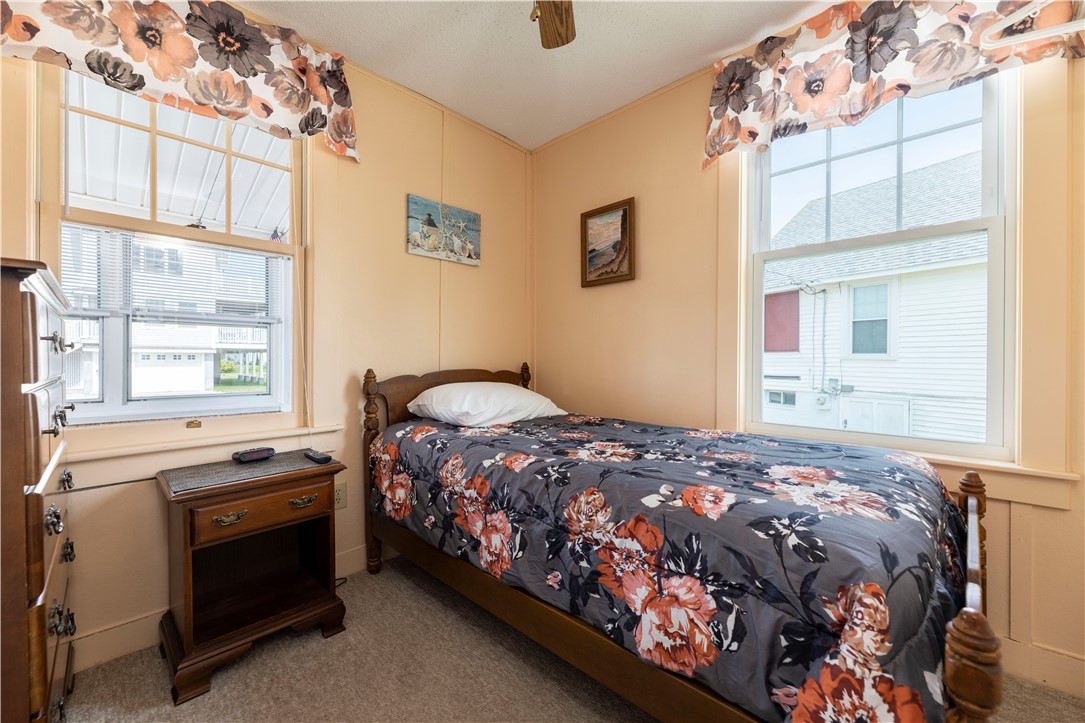 2 Uzzi Avenue Westerly, RI 02891 - Photo 10 of 22