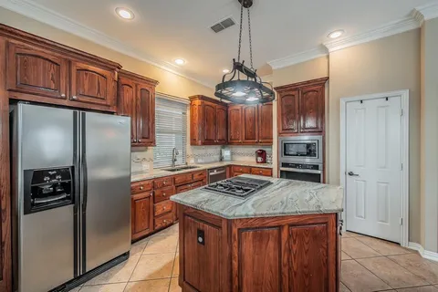 $585,000 | 2215 Red Hawk Lane, Euless, TX 76039