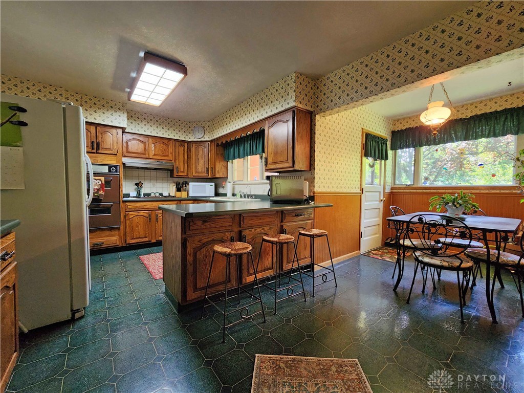 851 East County Line Road Springfield, OH 45502 - Photo 10 of 68