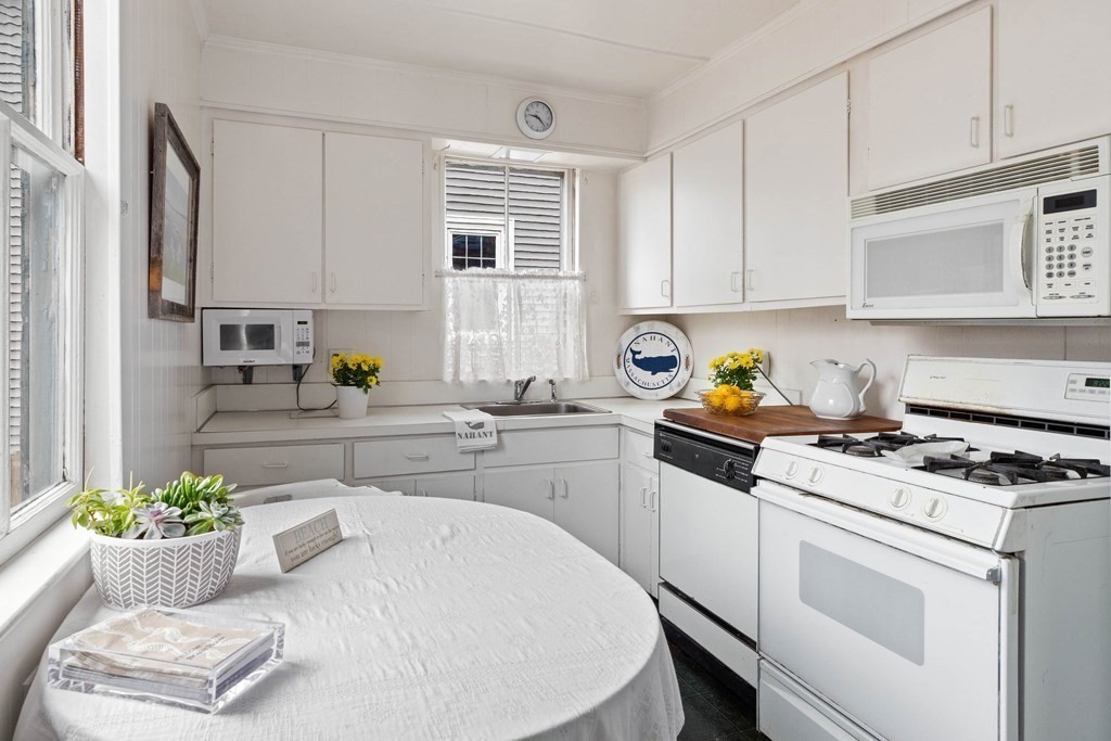 355 Nahant Road Nahant, MA 01908 - Photo 11 of 41 Gallery Image 11