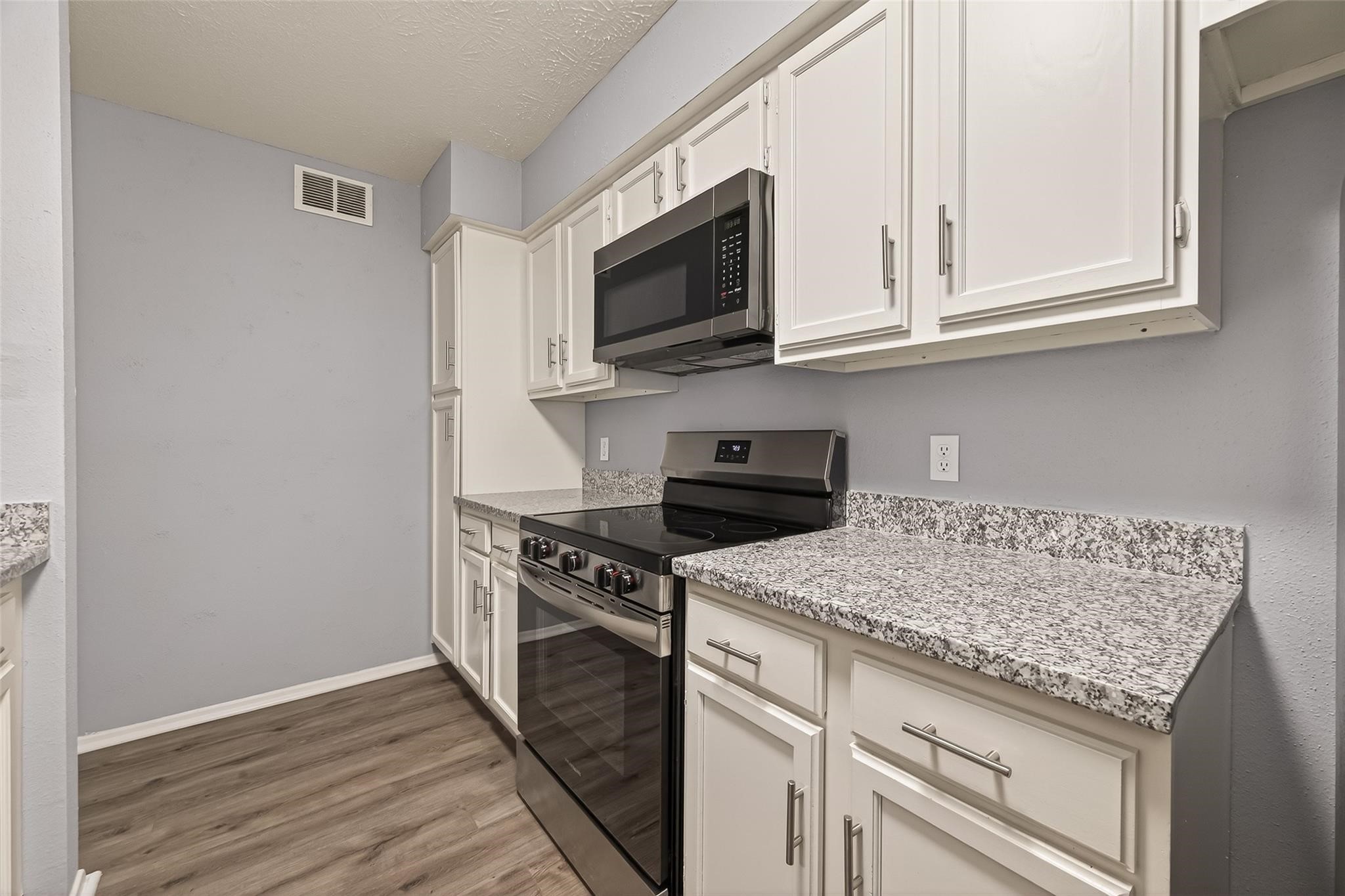 7313 Gulf Freeway, Unit 904 Houston, TX 77017 - Photo 17 of 27