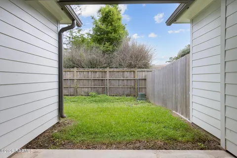 $240,000 | 300 Ave B, Unit D, Broussard, LA 70518