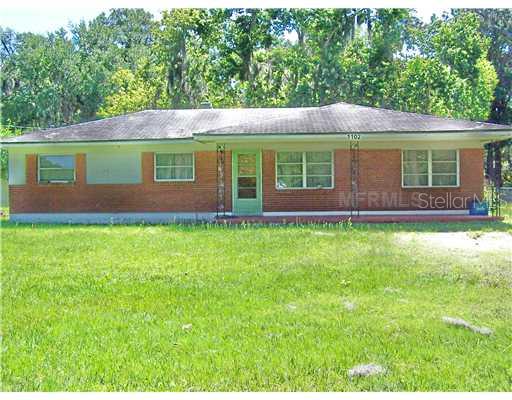 1102 South Wiggins Road Plant City, FL 33566 - Photo 1 of 1 Exterior Front
