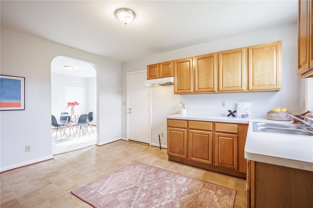 86 Grand Avenue Rochester, NY 14609 - Photo 13 of 37