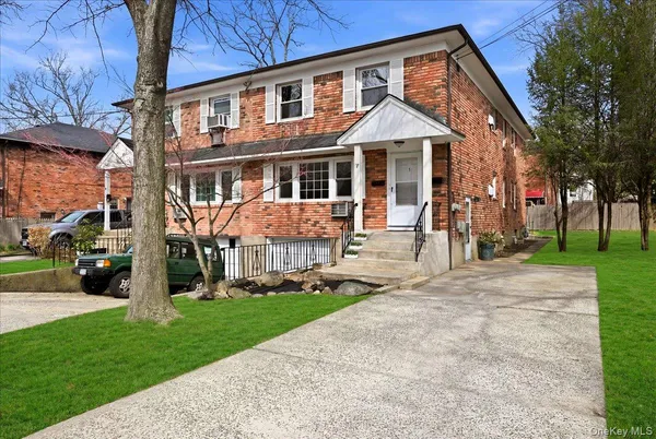 $1,350,000 | 7 Anchorage Road, Port Washington, NY 11050