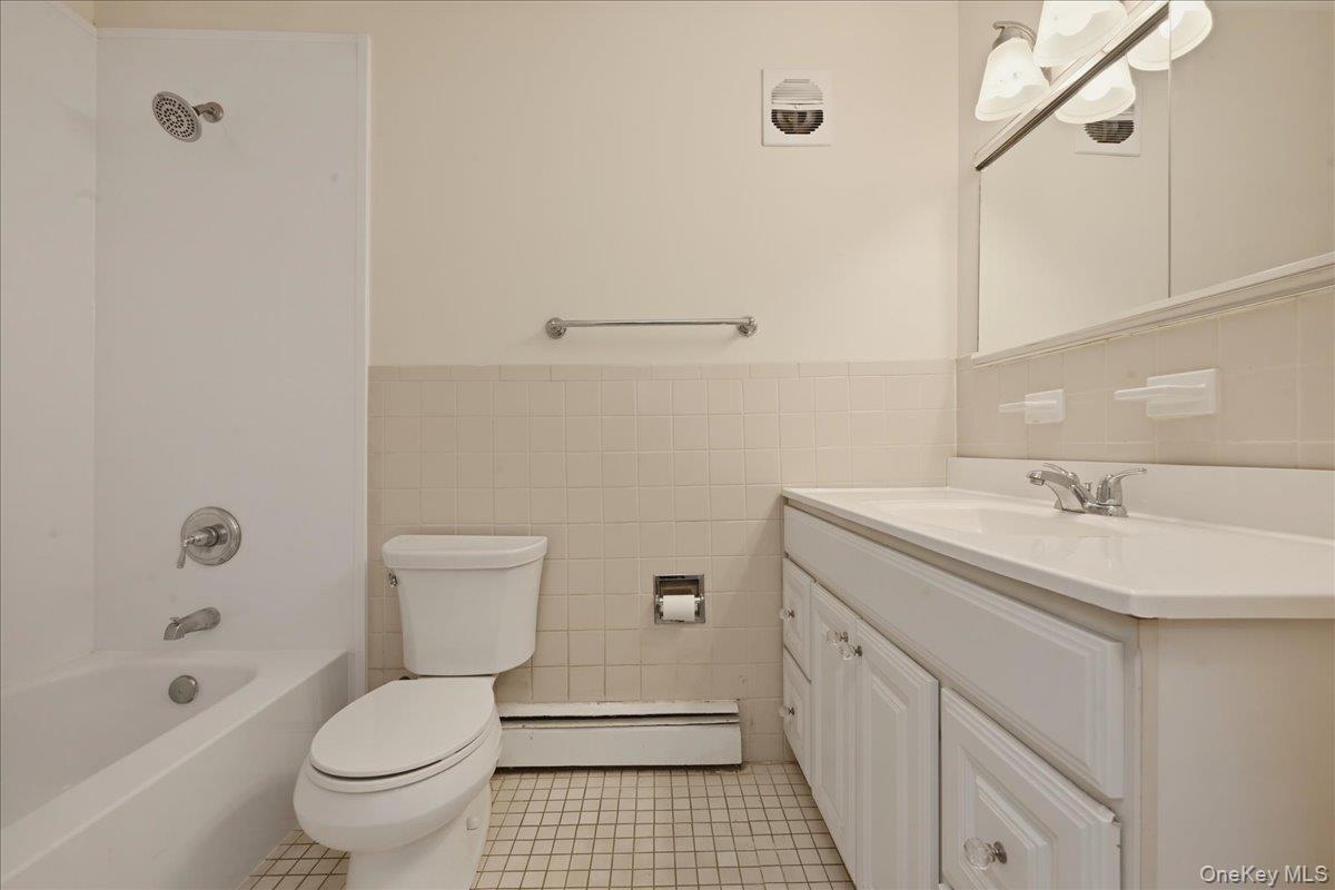 7 Anchorage Road Port Washington, NY 11050 - Photo 18 of 46