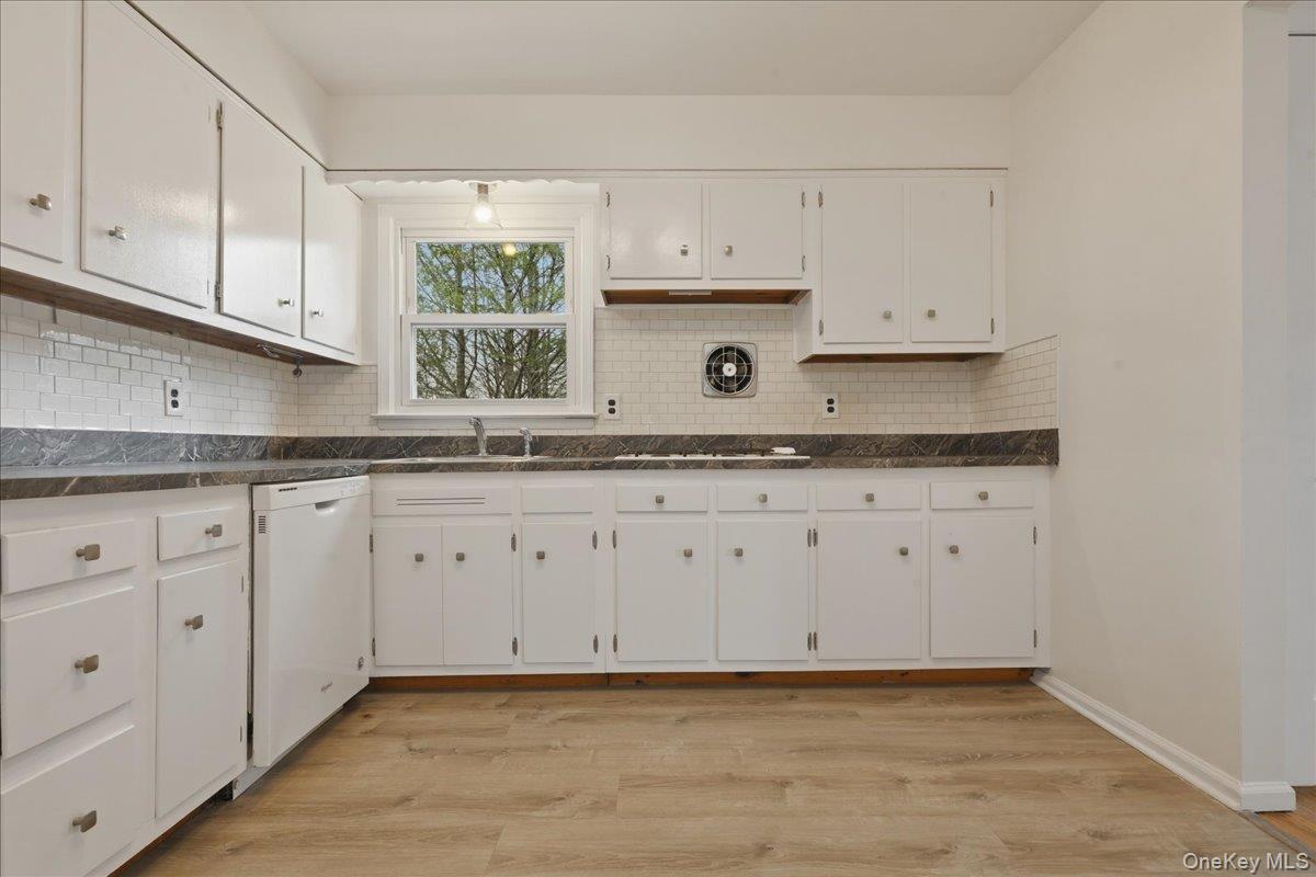 7 Anchorage Road Port Washington, NY 11050 - Photo 29 of 46